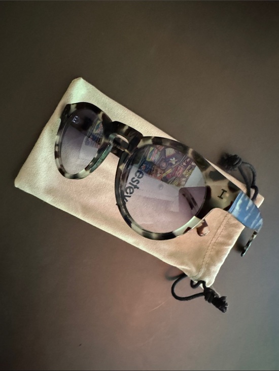 Illesteva Gray Tortoiseshell Round Sunglasses